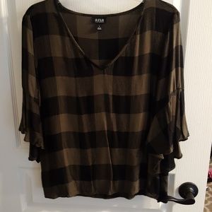 Blouse with bell sleeves